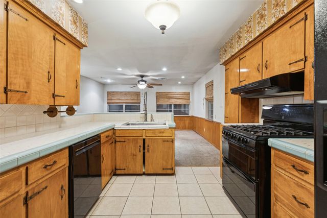 1618 Loree Drive, Dallas, TX 75228