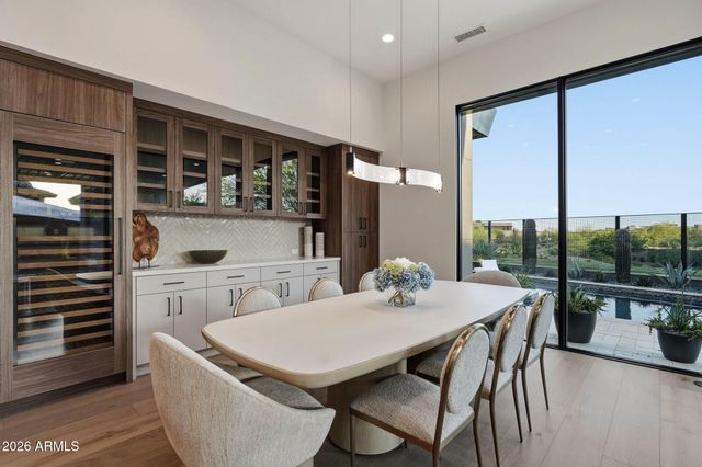 37200 N CAVE CREEK Road 1029, Scottsdale, AZ 85262