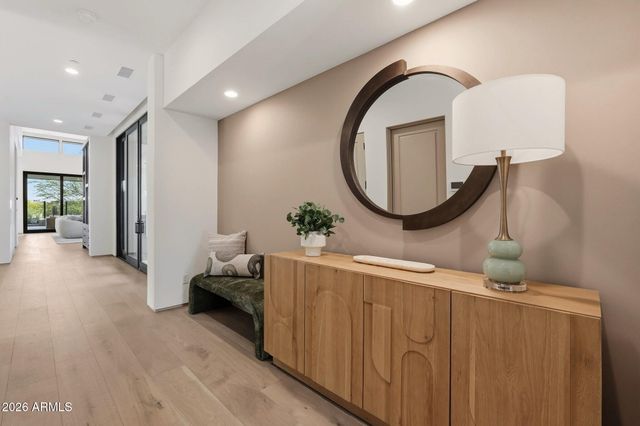 37200 N CAVE CREEK Road 1029, Scottsdale, AZ 85262