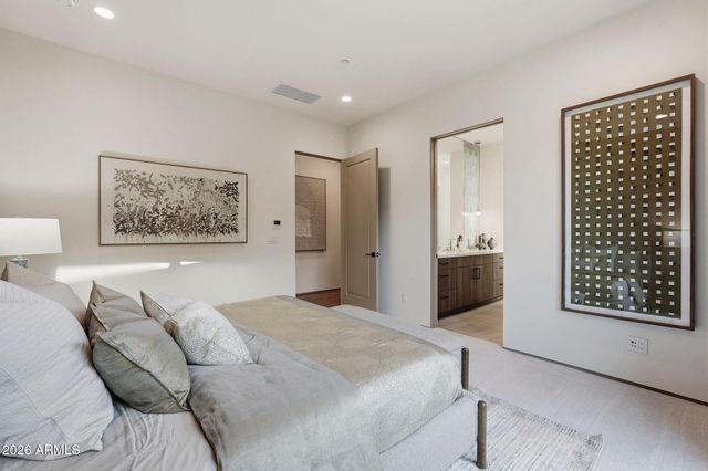 37200 N CAVE CREEK Road 1029, Scottsdale, AZ 85262