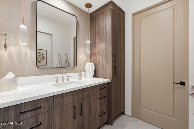 37200 N CAVE CREEK Road 1029, Scottsdale, AZ 85262