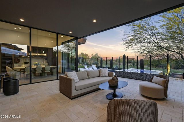 37200 N CAVE CREEK Road 1029, Scottsdale, AZ 85262
