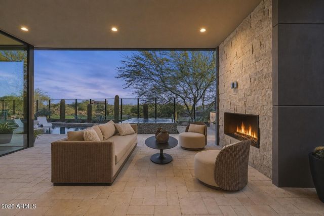 37200 N CAVE CREEK Road 1029, Scottsdale, AZ 85262