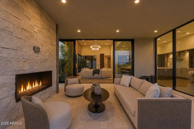 37200 N CAVE CREEK Road 1029, Scottsdale, AZ 85262