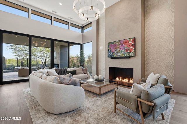 37200 N CAVE CREEK Road 1029, Scottsdale, AZ 85262