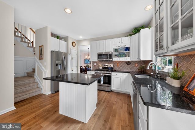3 HOLLAND CT, Avondale, PA 19311