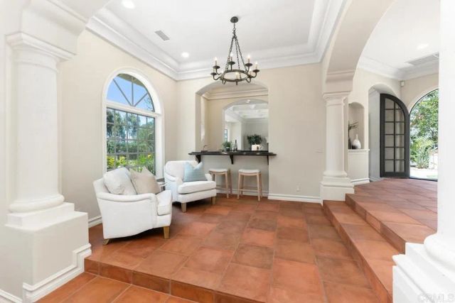 6852 Via Del Charro, Rancho Santa Fe, CA 92067