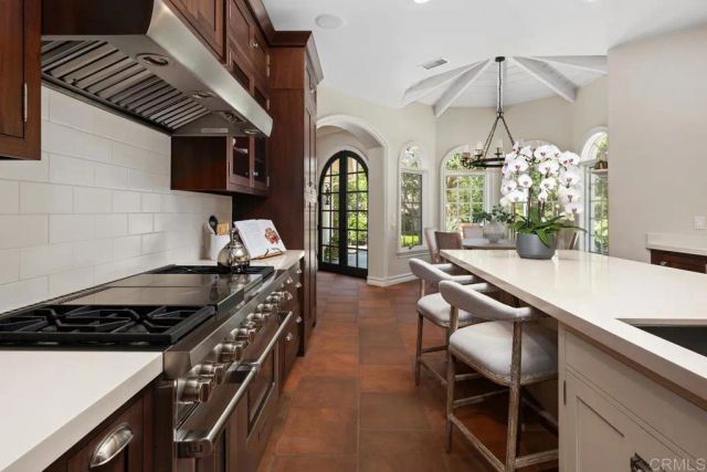 6852 Via Del Charro, Rancho Santa Fe, CA 92067