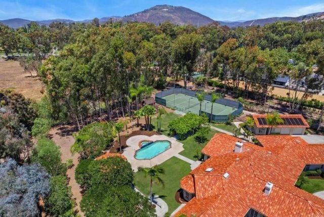 6852 Via Del Charro, Rancho Santa Fe, CA 92067