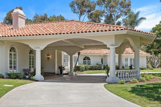 6852 Via Del Charro, Rancho Santa Fe, CA 92067