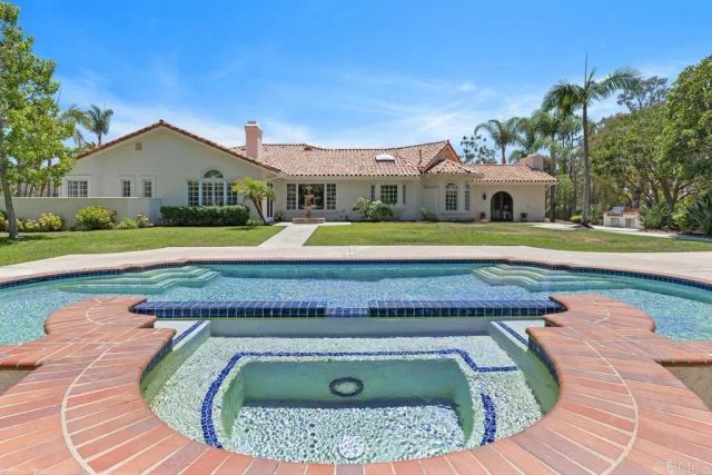 6852 Via Del Charro, Rancho Santa Fe, CA 92067