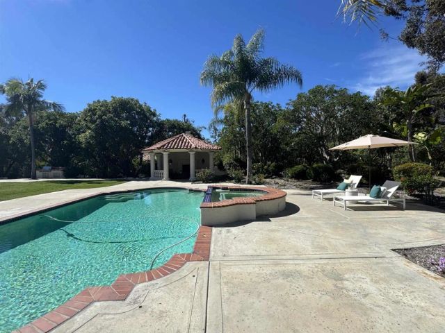 6852 Via Del Charro, Rancho Santa Fe, CA 92067