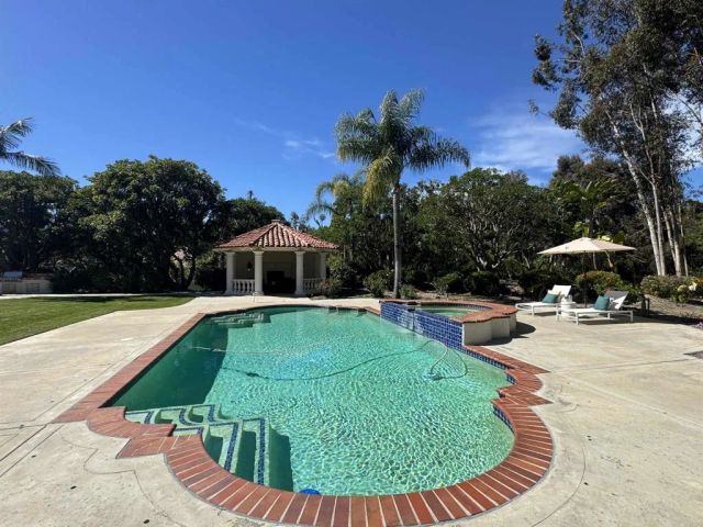 6852 Via Del Charro, Rancho Santa Fe, CA 92067