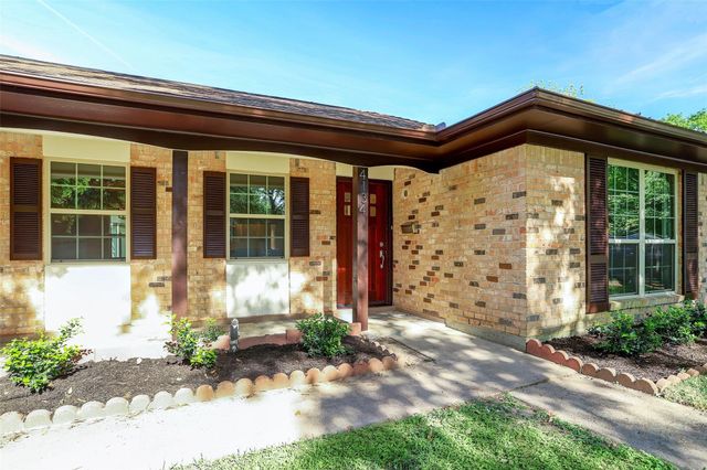 4134 Hill Oak Drive, Houston, TX 77092