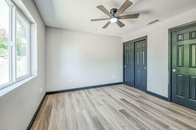 942 W Shields Avenue, Fresno, CA 93705