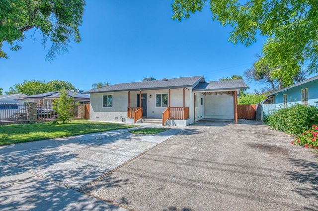 942 W Shields Avenue, Fresno, CA 93705
