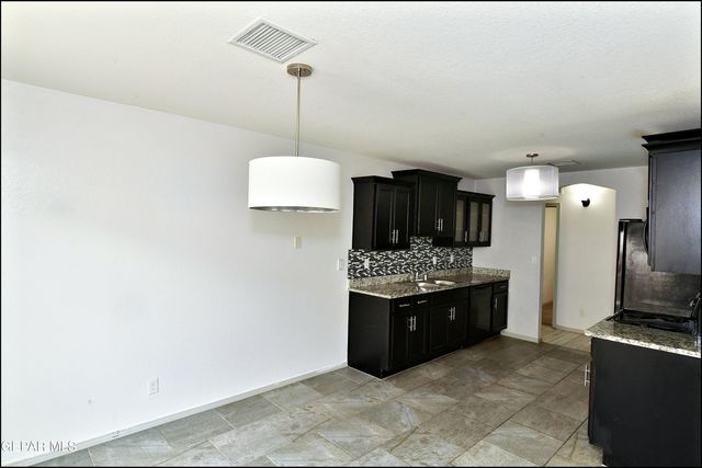 872 Colbert Shapleigh Place, El Paso, TX 79927