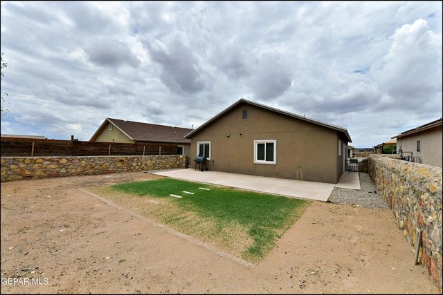 872 Colbert Shapleigh Place, El Paso, TX 79927