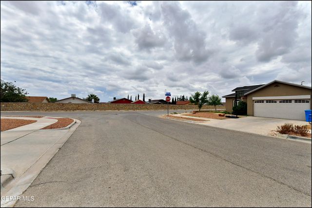 872 Colbert Shapleigh Place, El Paso, TX 79927