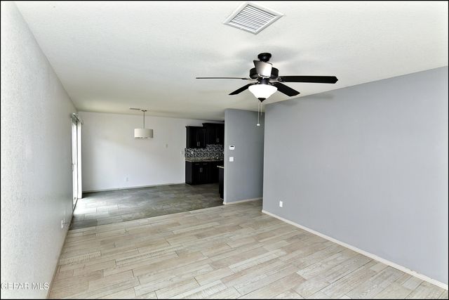 872 Colbert Shapleigh Place, El Paso, TX 79927
