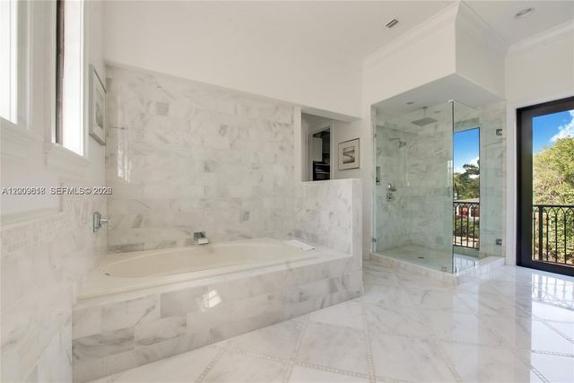 1151 S Alhambra Cir, Coral Gables, FL 33146