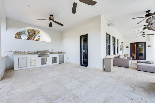 1151 S Alhambra Cir, Coral Gables, FL 33146