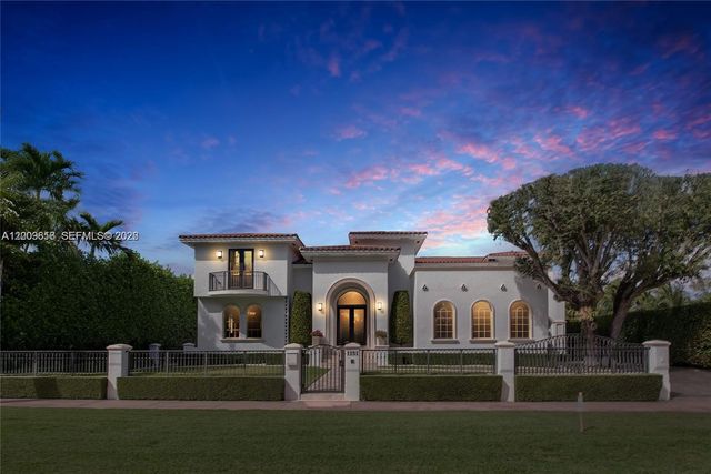 1151 S Alhambra Cir, Coral Gables, FL 33146