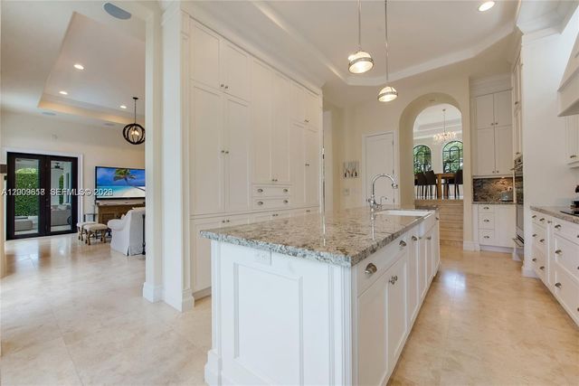 1151 S Alhambra Cir, Coral Gables, FL 33146