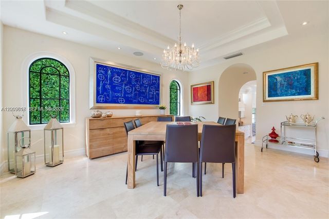 1151 S Alhambra Cir, Coral Gables, FL 33146