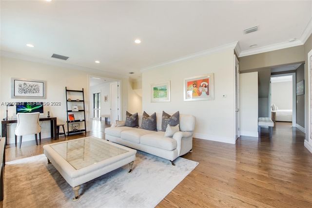 1151 S Alhambra Cir, Coral Gables, FL 33146