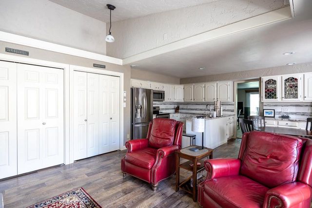 1229 NICOLET CIRCLE, Appleton, WI 54914