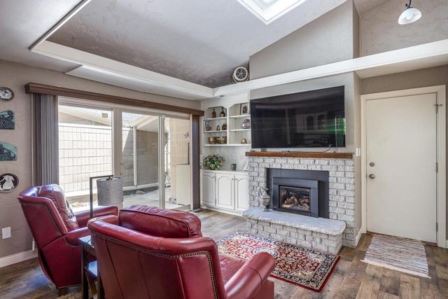 1229 NICOLET CIRCLE, Appleton, WI 54914
