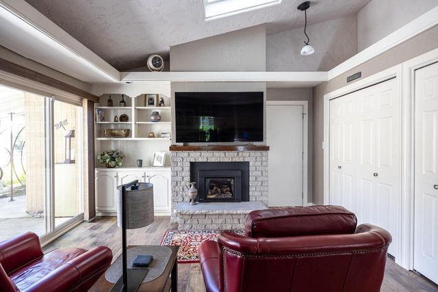 1229 NICOLET CIRCLE, Appleton, WI 54914