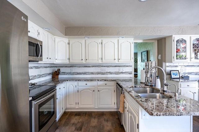 1229 NICOLET CIRCLE, Appleton, WI 54914