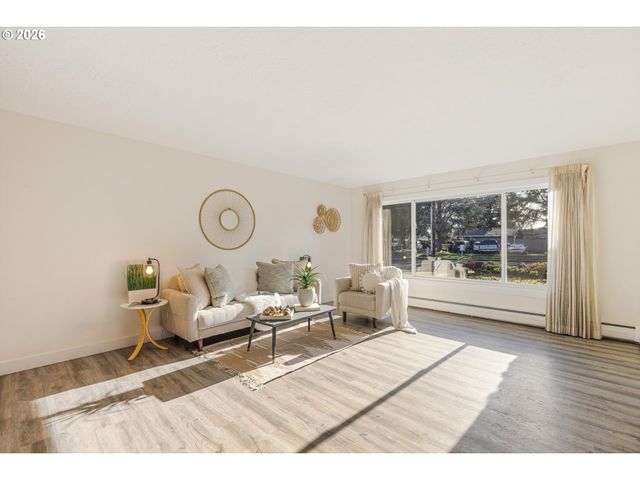 1103 E MAIN St, Hillsboro, OR 97123