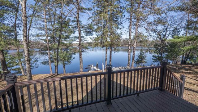 N8919 COUNTY ROAD J, Iola, WI 54945