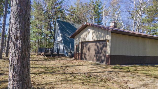 N8919 COUNTY ROAD J, Iola, WI 54945