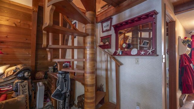 N8919 COUNTY ROAD J, Iola, WI 54945