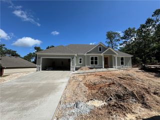 2 Grinstead Lane, Bella Vista, AR 72715