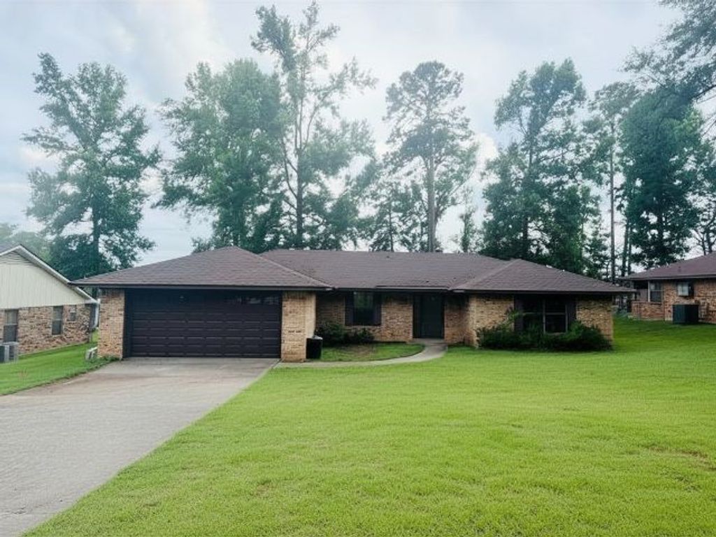 217 Flag, Haughton, LA 71037
