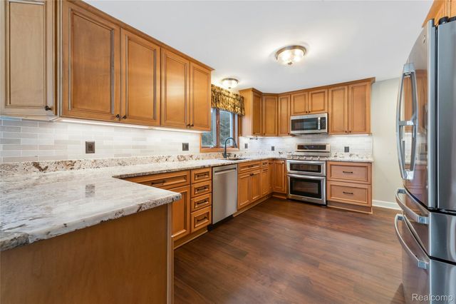 4651 Eddystone Circle, Independence Charter Township, MI 48346