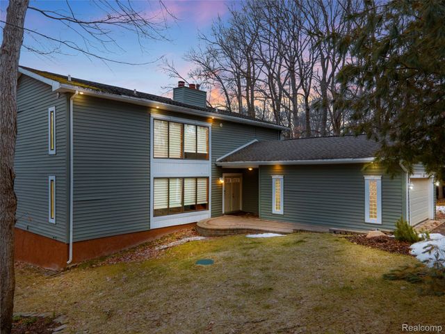 4651 Eddystone Circle, Independence Charter Township, MI 48346