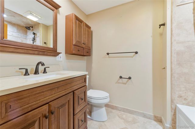 4651 Eddystone Circle, Independence Charter Township, MI 48346