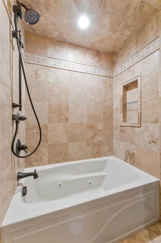 4651 Eddystone Circle, Independence Charter Township, MI 48346