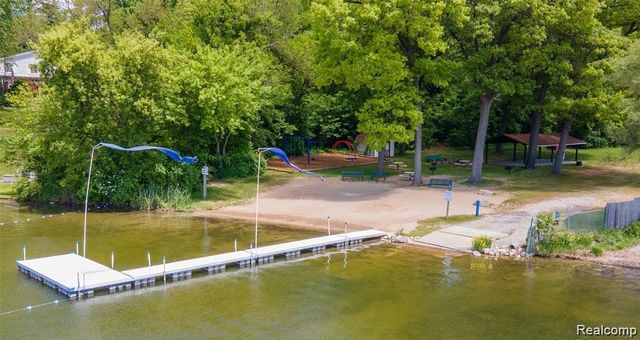 4651 Eddystone Circle, Independence Charter Township, MI 48346