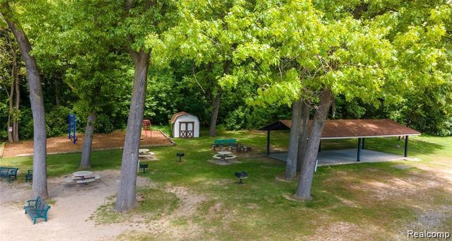 4651 Eddystone Circle, Independence Charter Township, MI 48346