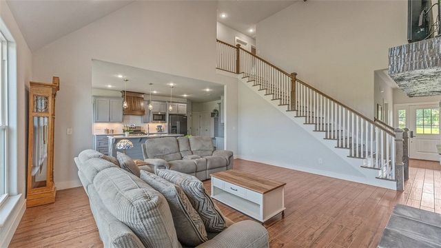 1695 Ardemagni Road, Tontitown, AR 72762