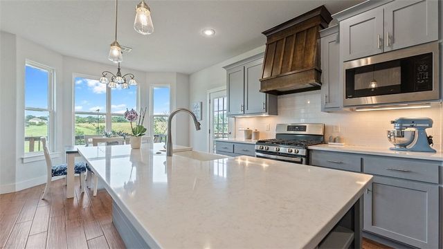 1695 Ardemagni Road, Tontitown, AR 72762