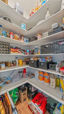1695 Ardemagni Road, Tontitown, AR 72762