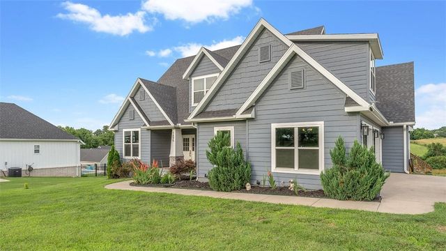 1695 Ardemagni Road, Tontitown, AR 72762